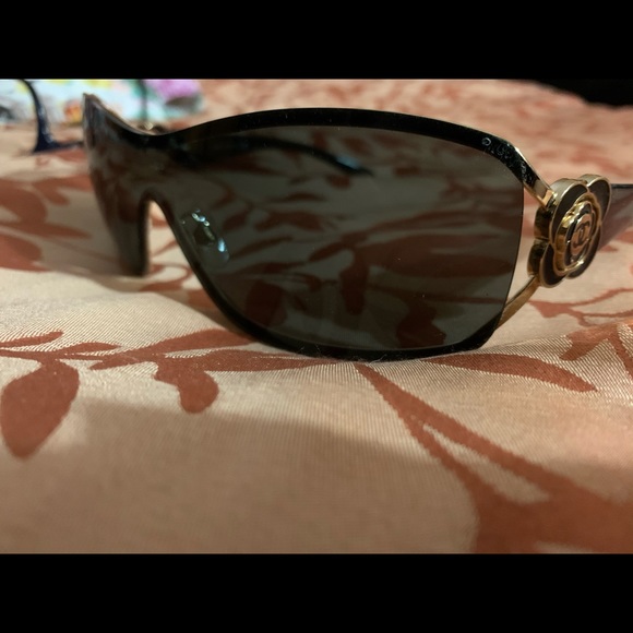 Chanel Sunglasses - Picture 5 of 8